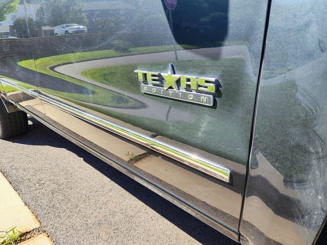 Used 2018 Gray Chevrolet LTZ image 4