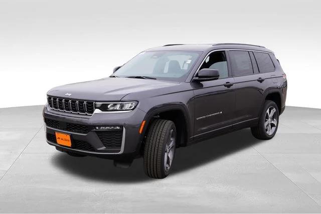 New 2026 Baltic Gray Metallic Clear-Coat Exterior Paint Jeep Limited image 7