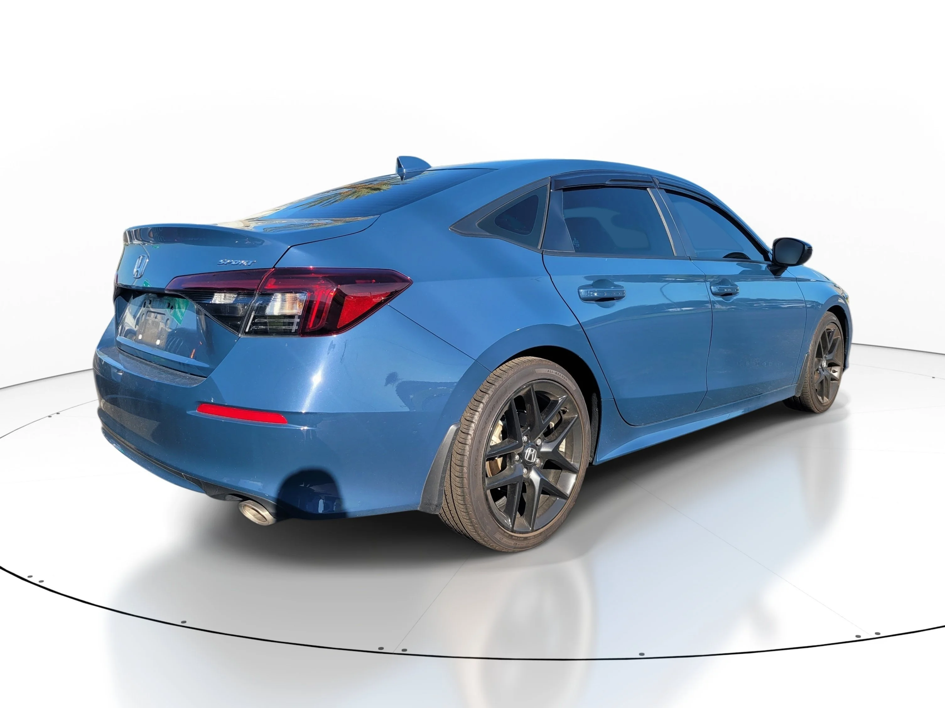 Used 2025  Honda Sport image 4