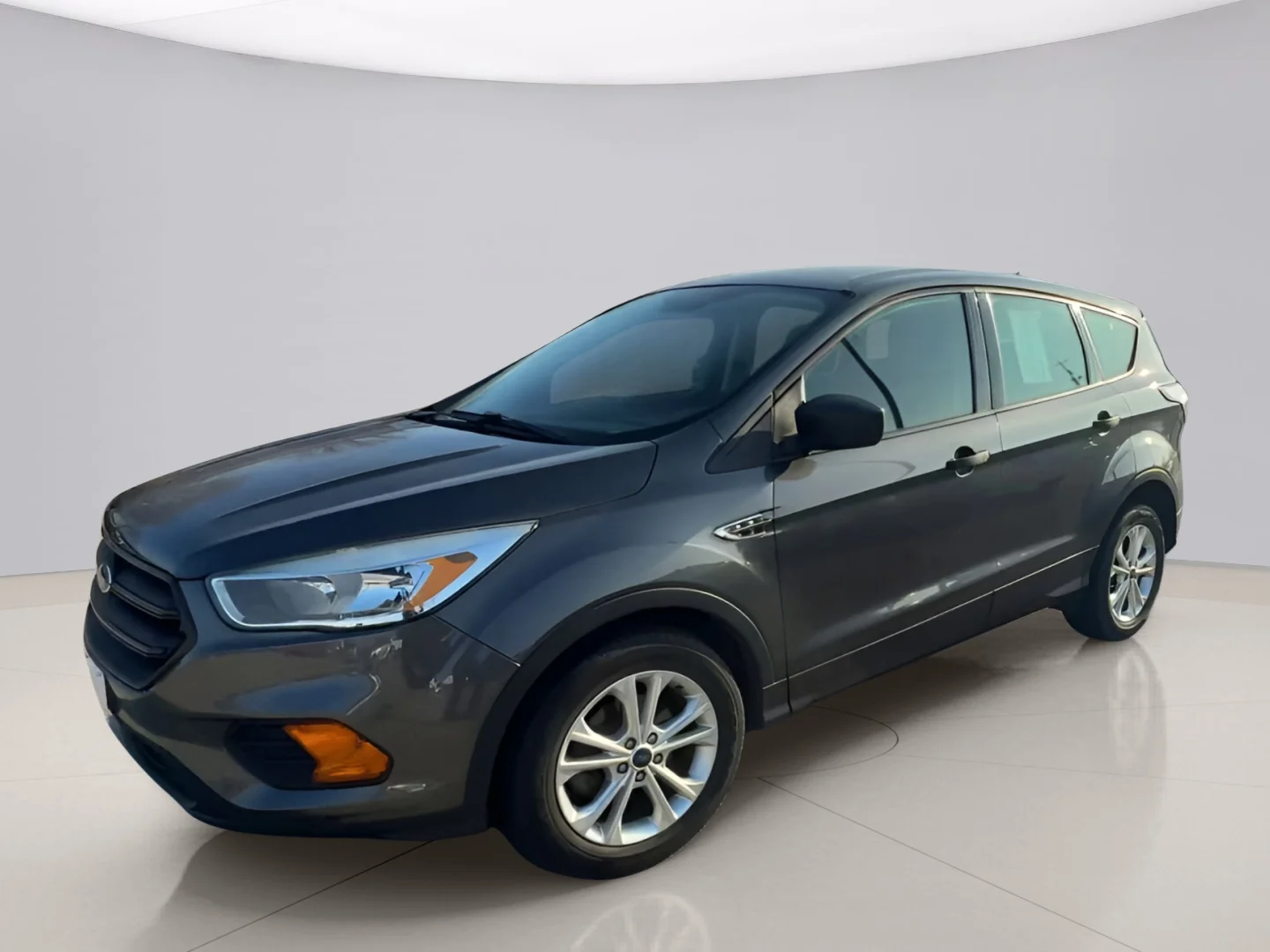 Used 2017 Gray Ford S FWD image 1
