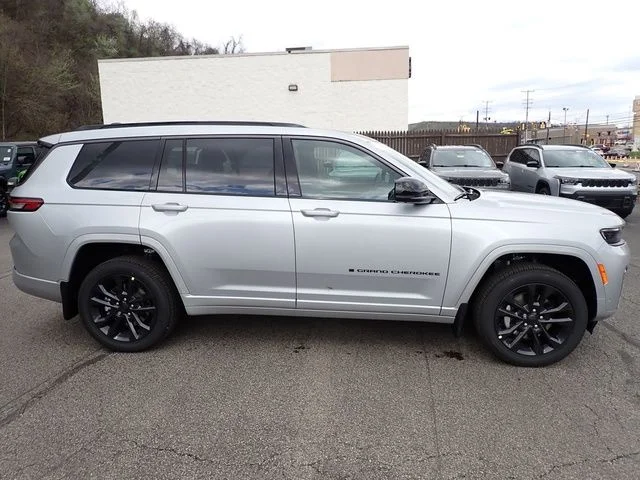 New 2026 Silver Jeep Limited image 8