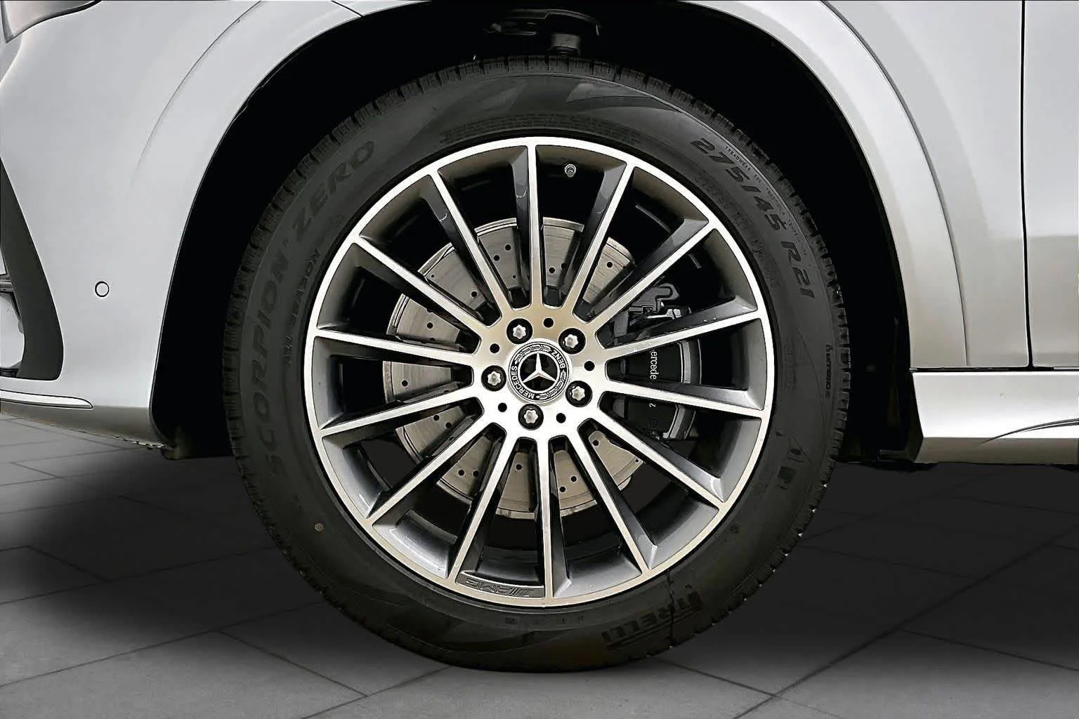 New 2026 Cirrus Silver Metallic Mercedes-Benz GLE 450 image 11