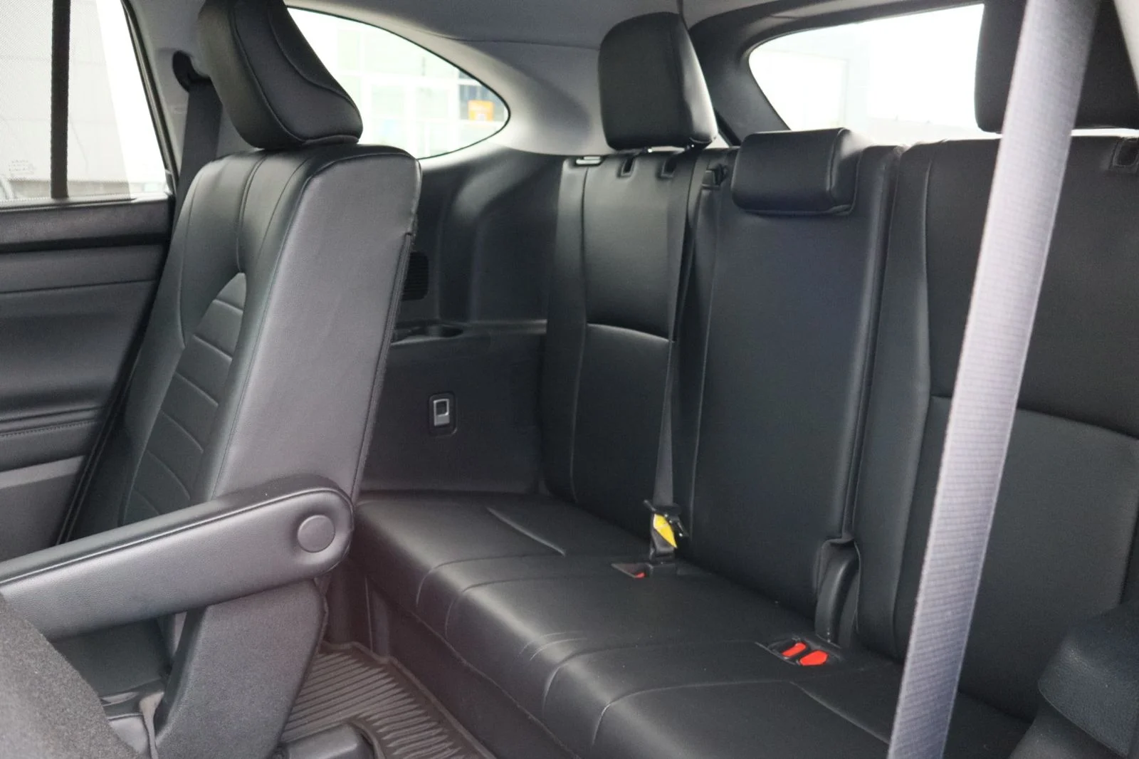 Used 2023 Midnight Black Metallic Toyota XLE image 34
