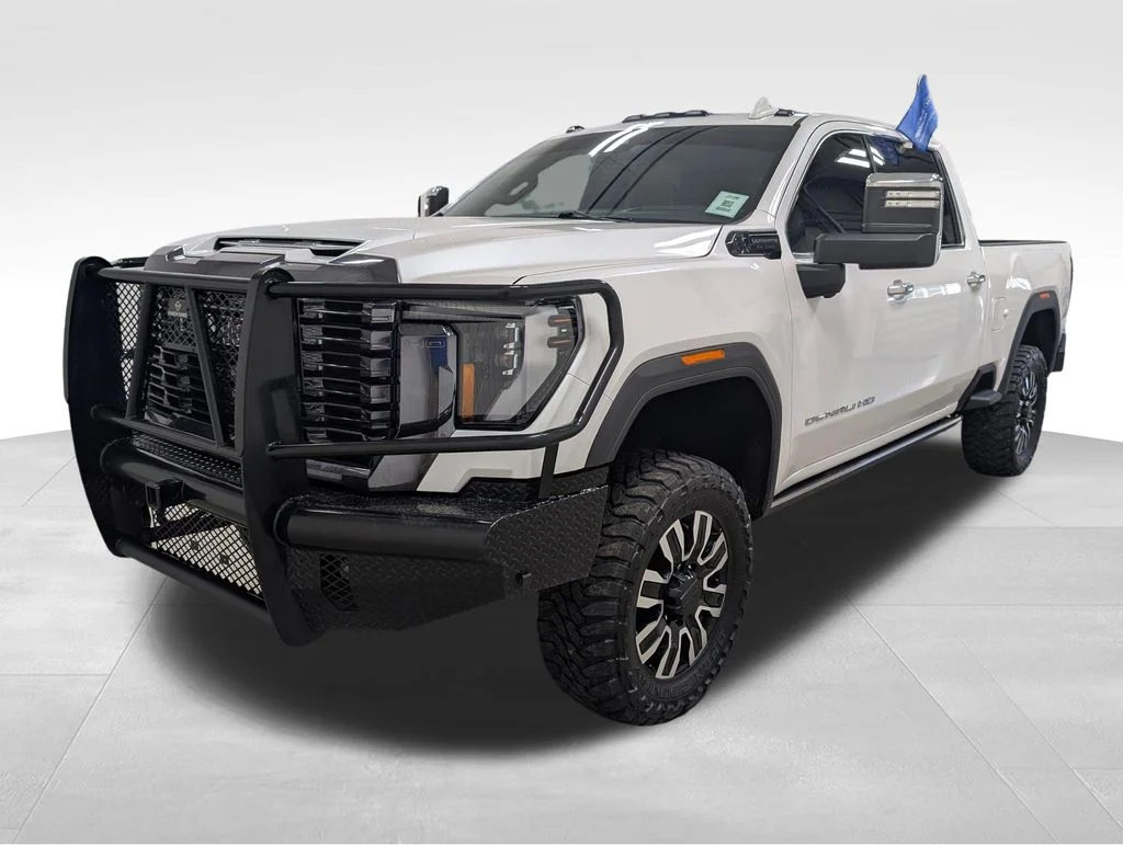 Used 2024 White Frost Tri-Coat GMC Denali Ultimate image 19