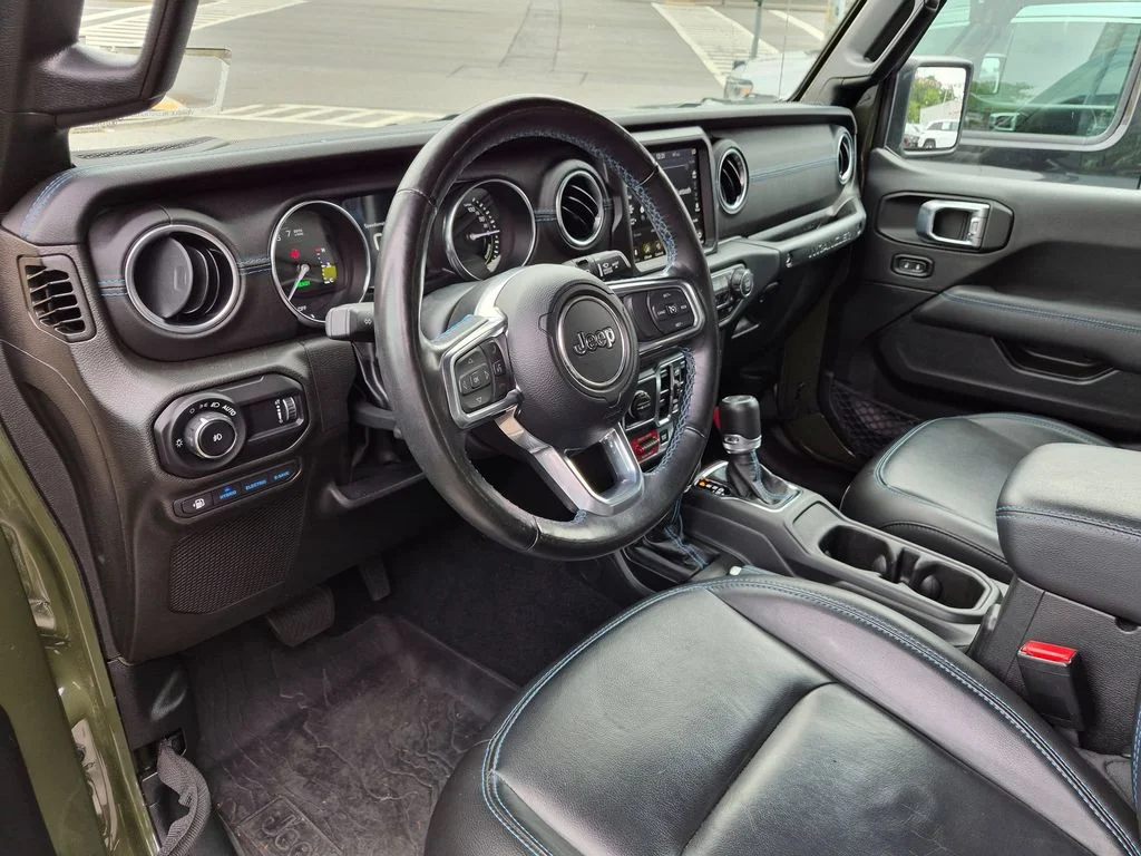 Used 2023 Green Jeep Rubicon 4xe image 10
