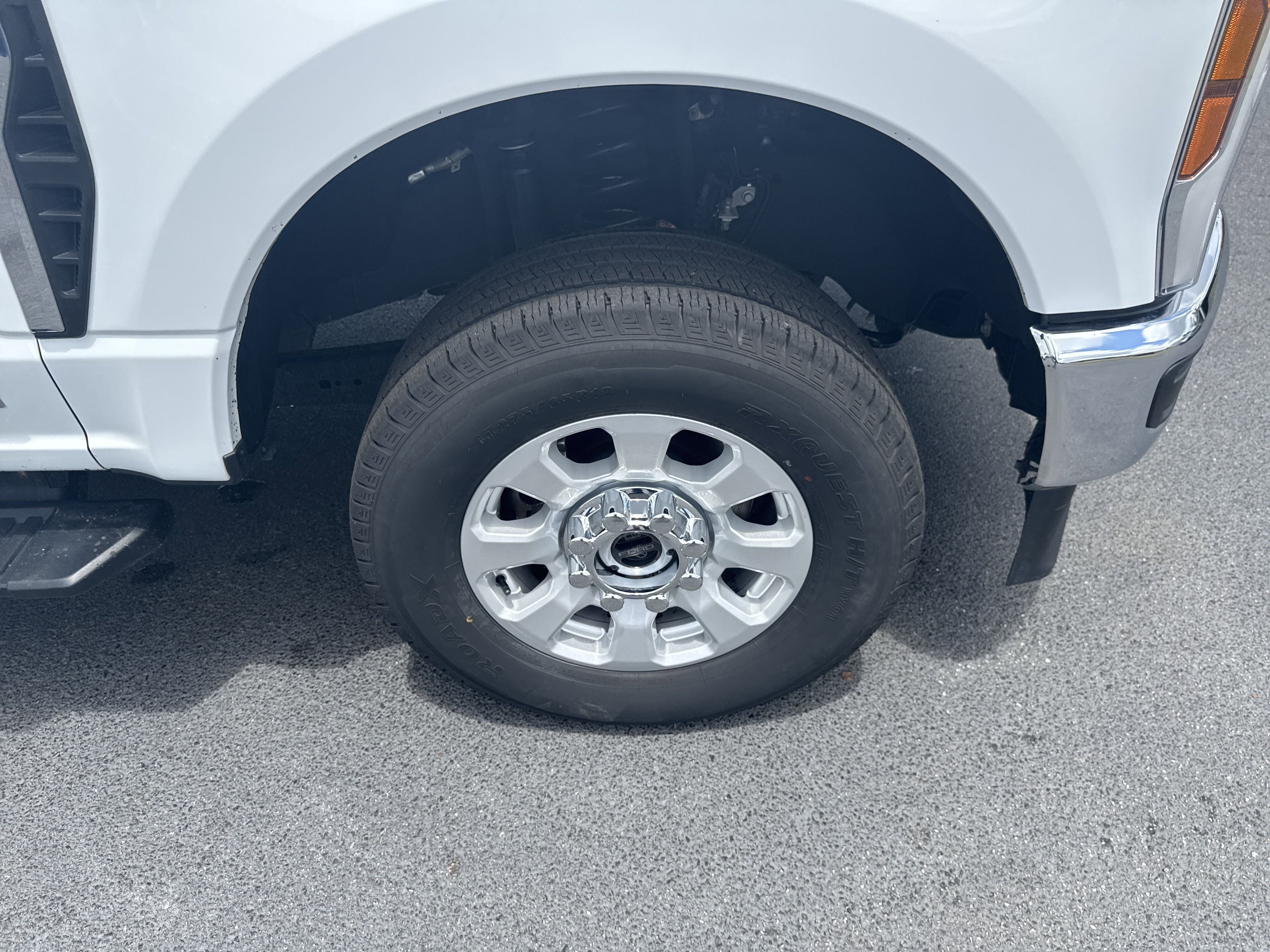 2024 Ford F-350 Super Duty XLT - Photo 10