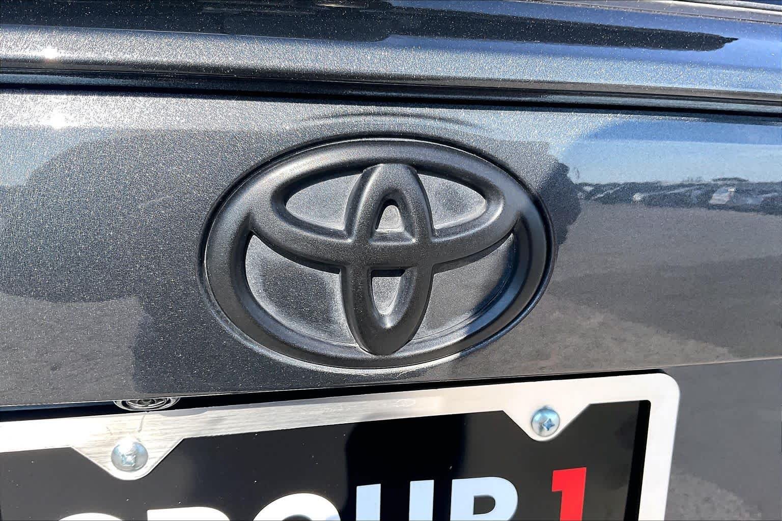 Used 2025 Magnetic Gray Metallic Toyota XLE Premium image 30