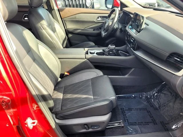 2022 Nissan Rogue Platinum - Photo 21