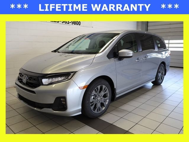 2026 Honda Odyssey Touring's photo