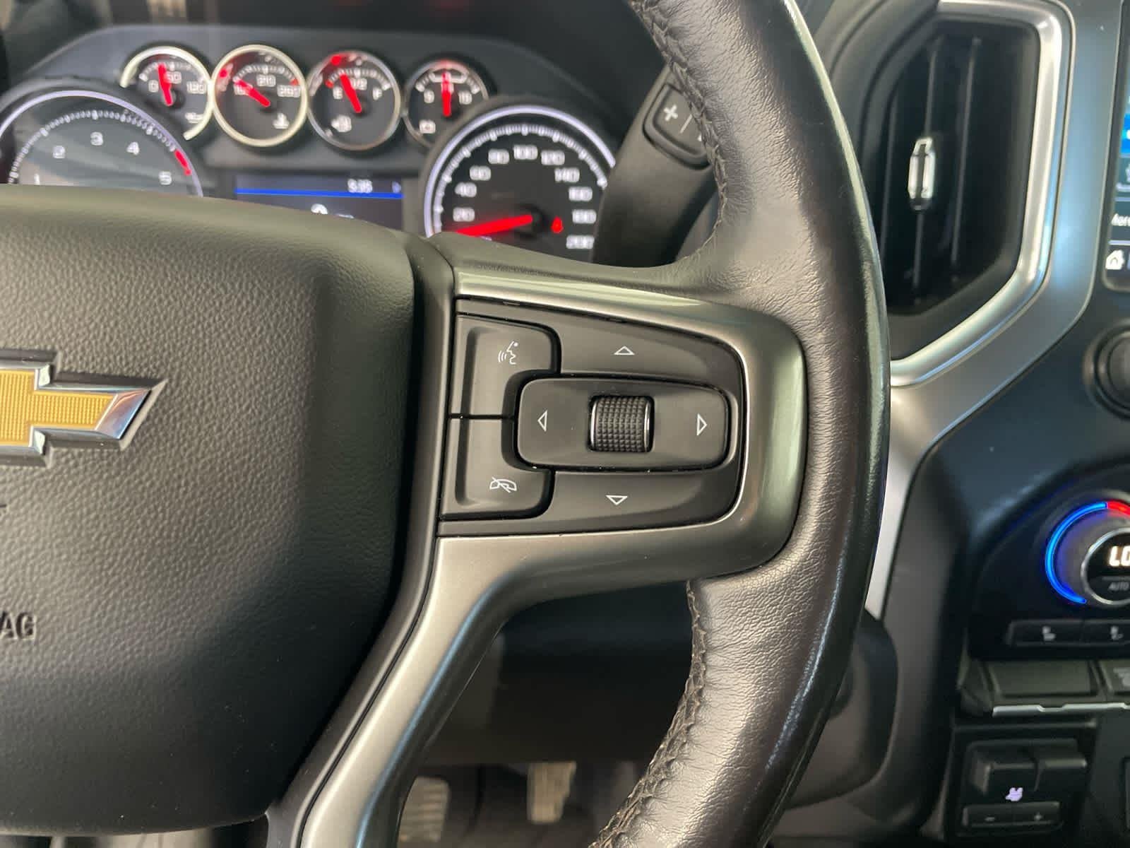 Used 2022 Summit White Chevrolet LT image 18