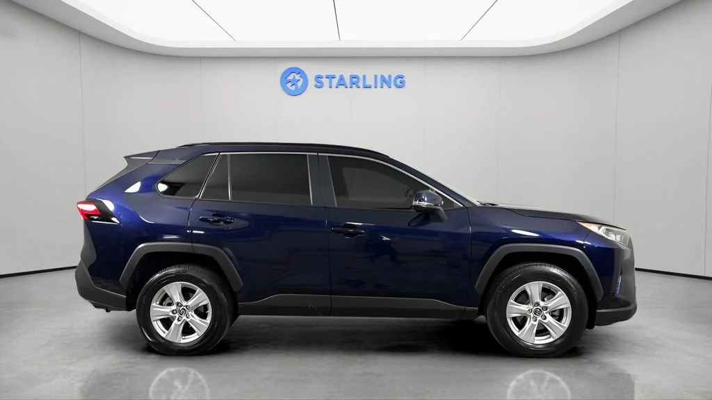 Used 2019 Blue Toyota XLE image 11