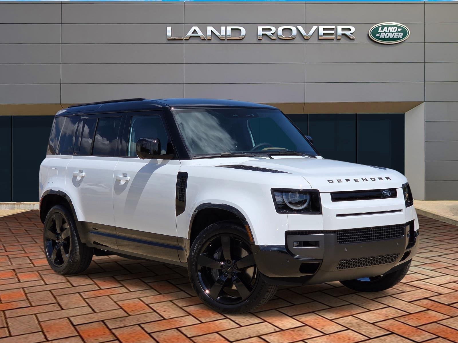 2026 Land Rover Defender 110 X-Dynamic SE