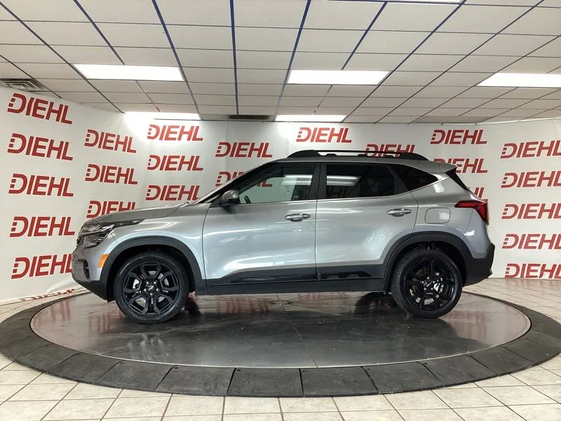Used 2024 Gray Kia X-Line image 4