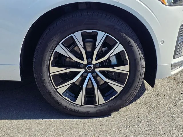 2023 Volvo XC60 Plus - Photo 8