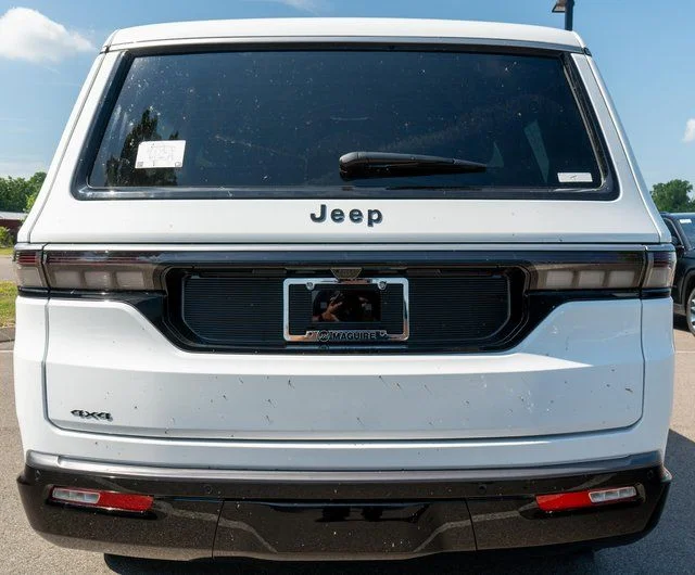 New 2026 Bright White Clearcoat Jeep  image 6
