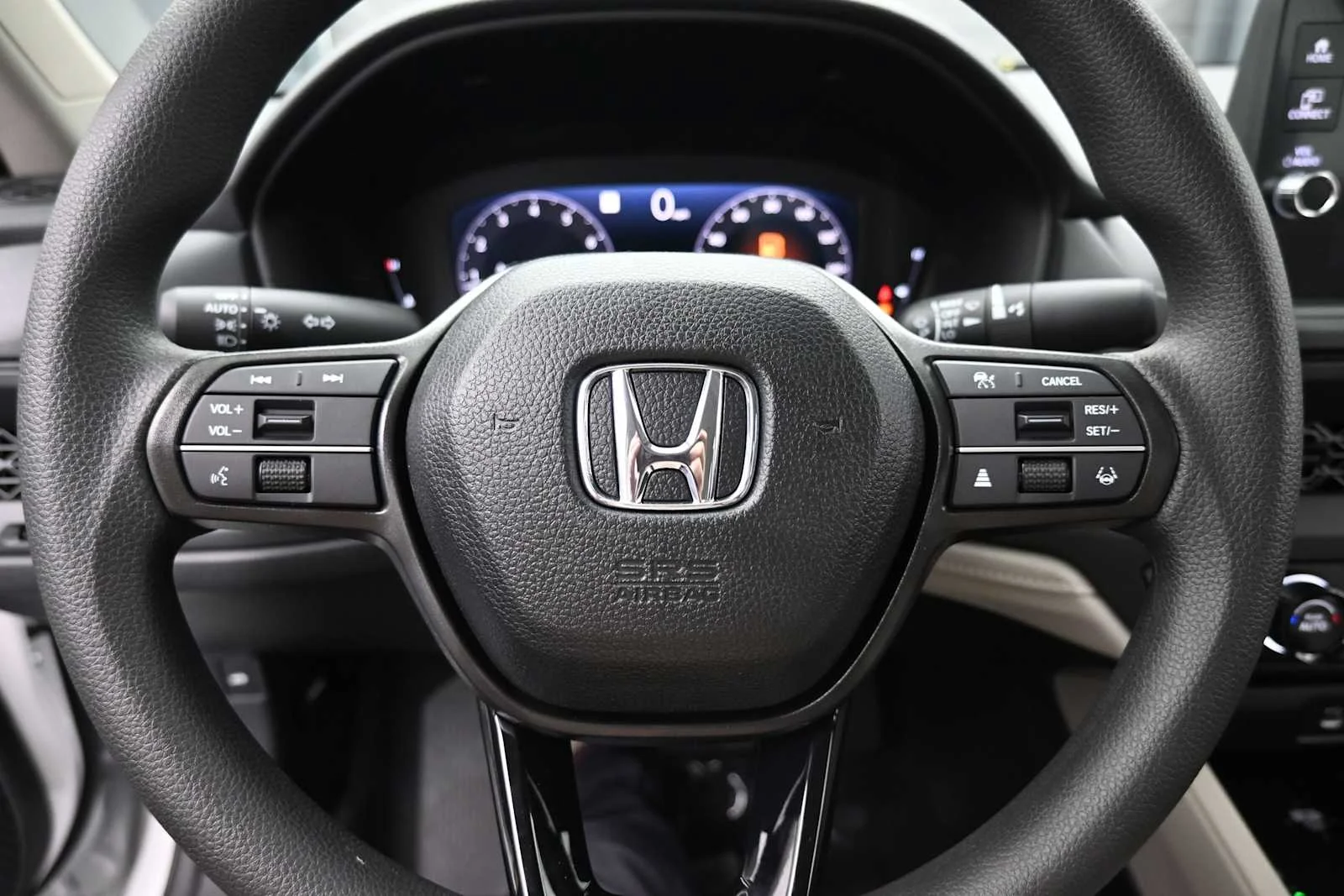 New 2026 Platinum White Pearl Honda LX image 6
