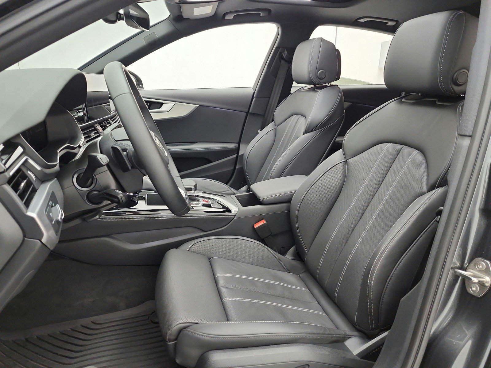 Used 2024 Daytona Gray Pearl Effect Audi S line Premium Plus 45 TFSI quattro image 13