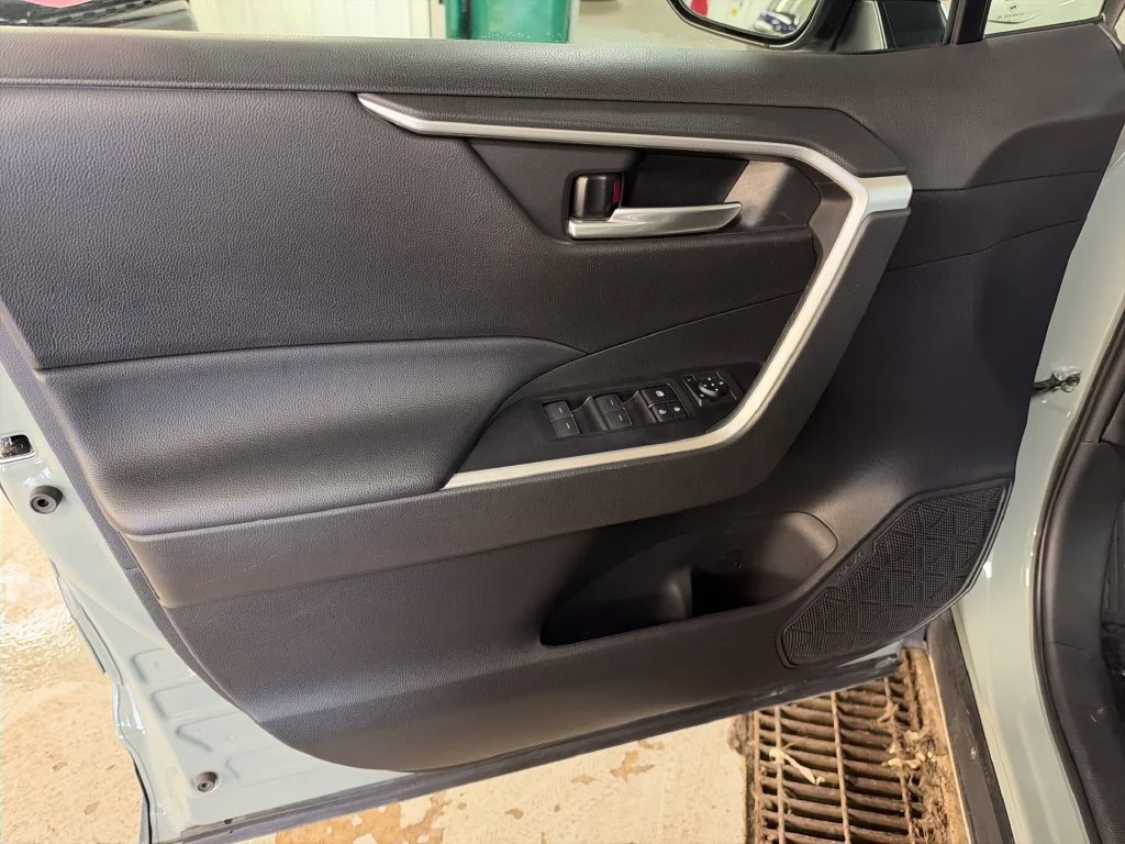 Certified Used 2023  Toyota XLE image 14