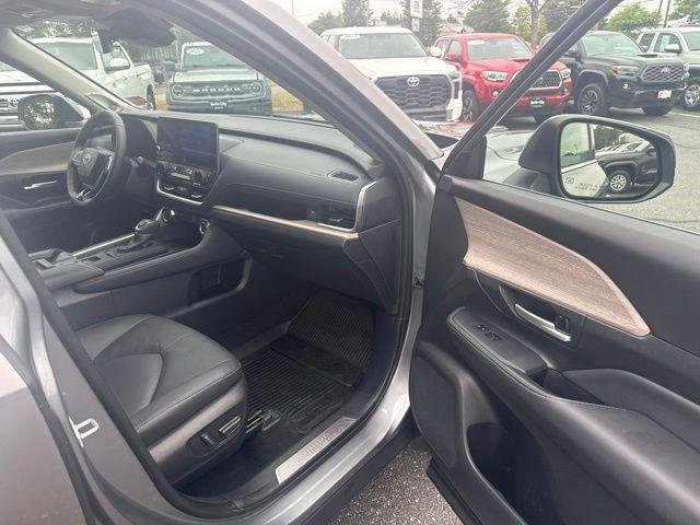 Certified Used 2026 HEAVY METAL Toyota  image 17