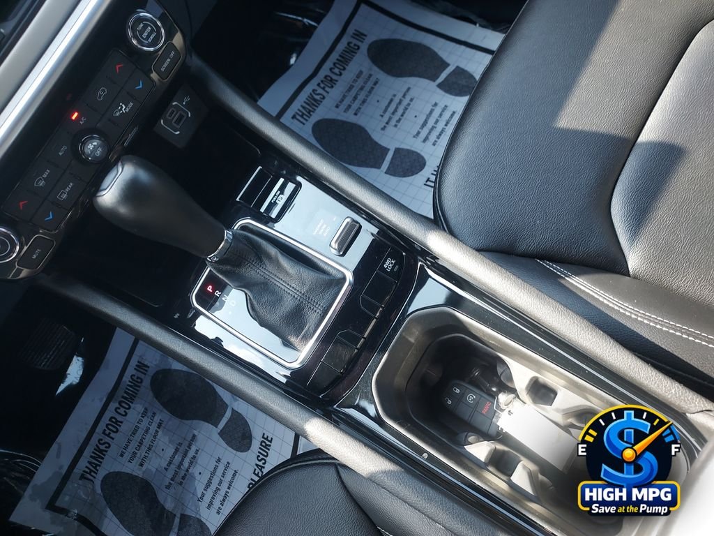 Used 2025 White Jeep Limited image 16
