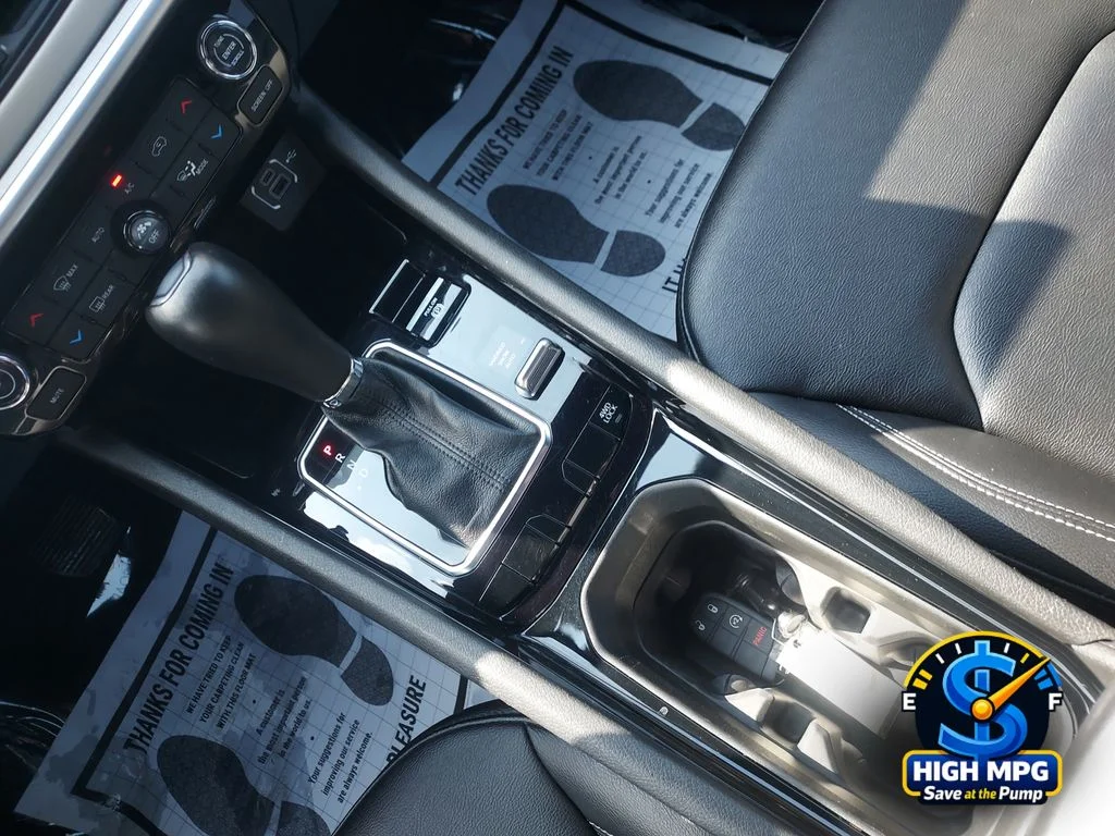 Certified Used 2025 White Jeep Limited image 16