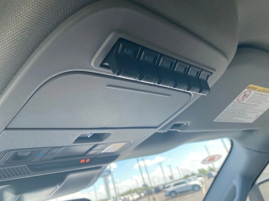 New 2026 Oxford White Ford F-250® XL image 21