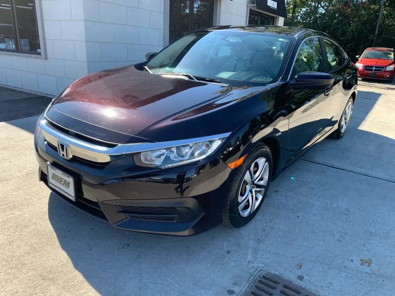 Used 2016 Black Honda LX Sedan 4D image 4