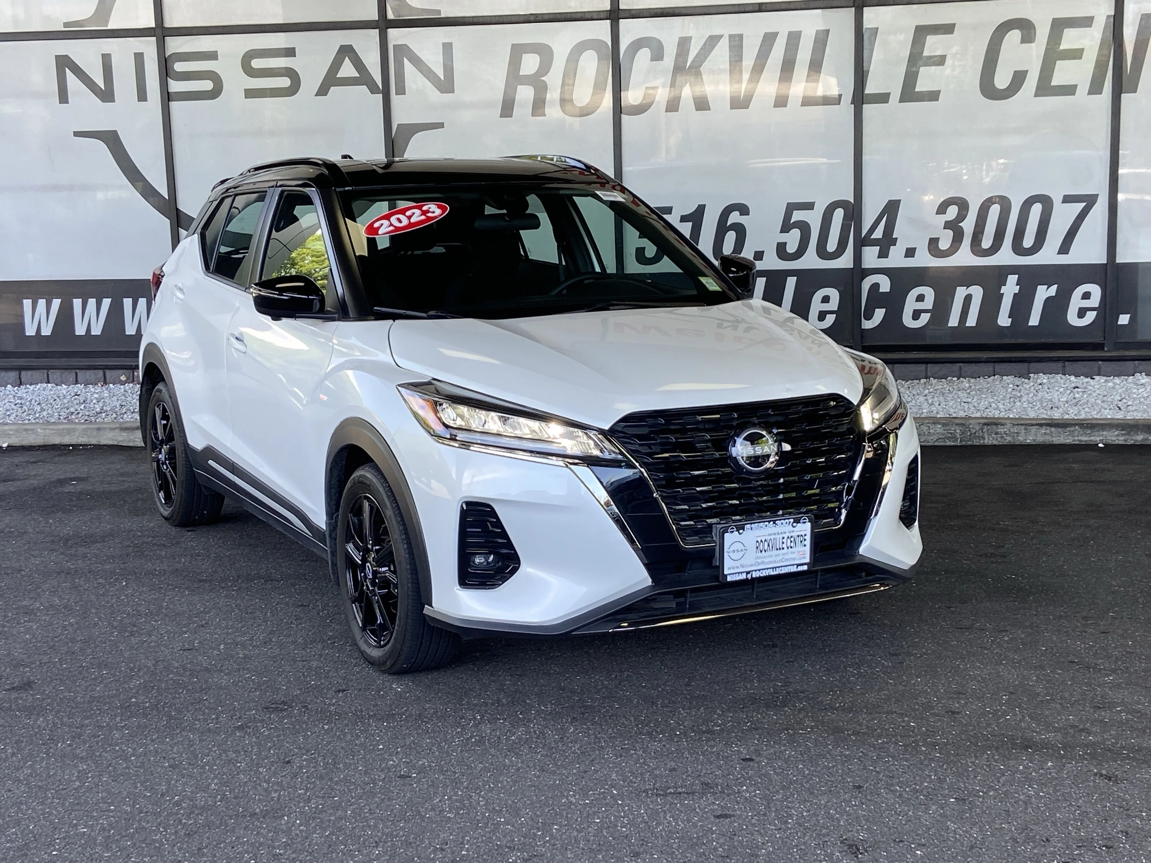 Used 2023 Nissan Kicks SR with VIN 3N1CP5DV8PL492269 for sale in Rockville Centre, NY