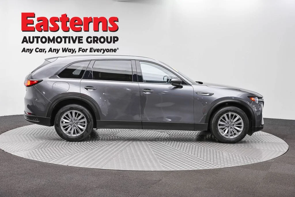 Used 2024 Gray Mazda Preferred image 6