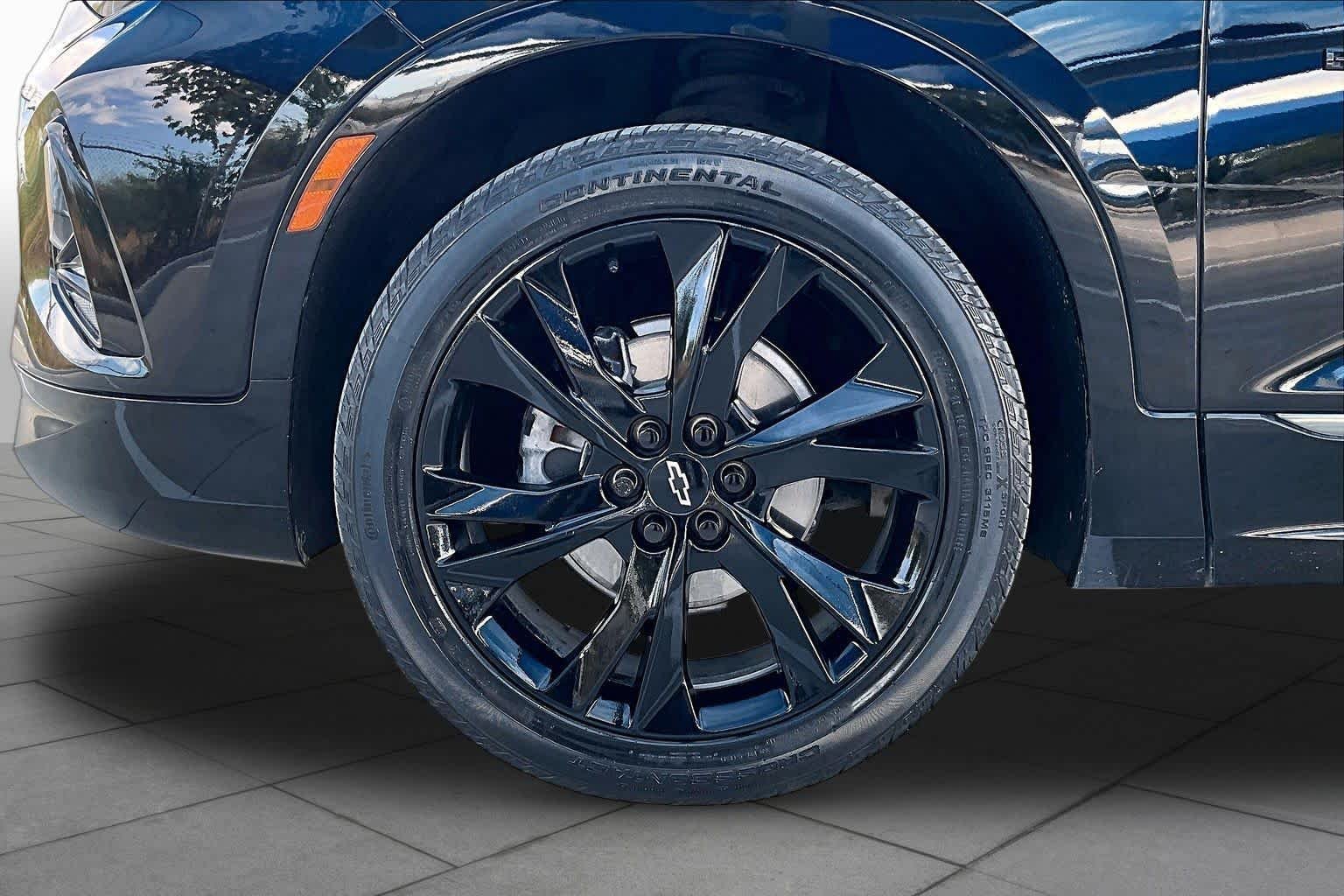 Used 2022 Black Chevrolet RS image 10