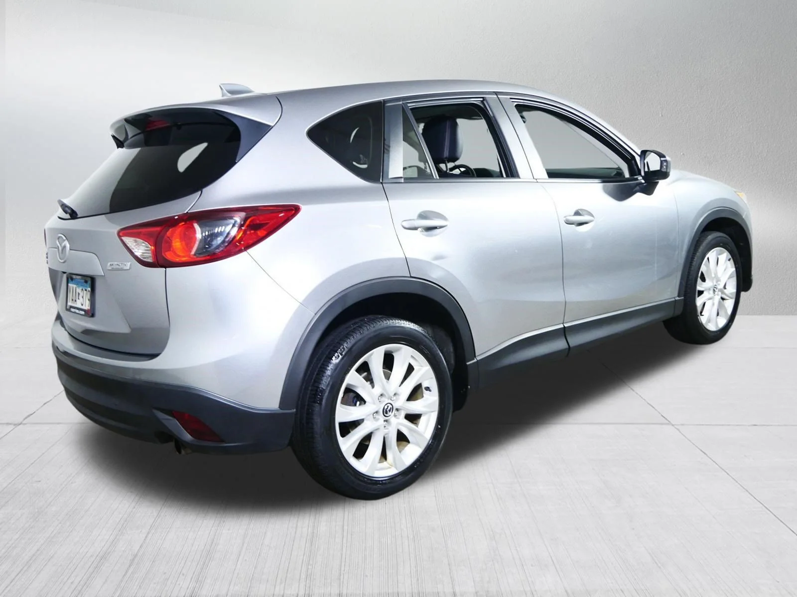 Used 2013 Liquid Silver Metallic Mazda Grand Touring image 7