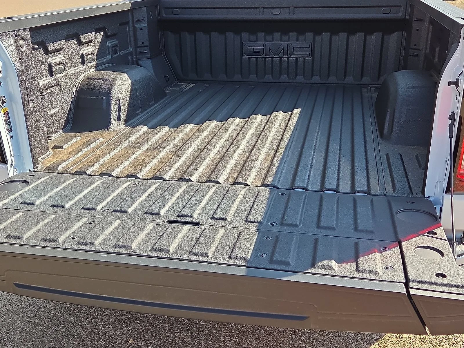 2026 GMC Sierra 1500 Denali - Photo 8