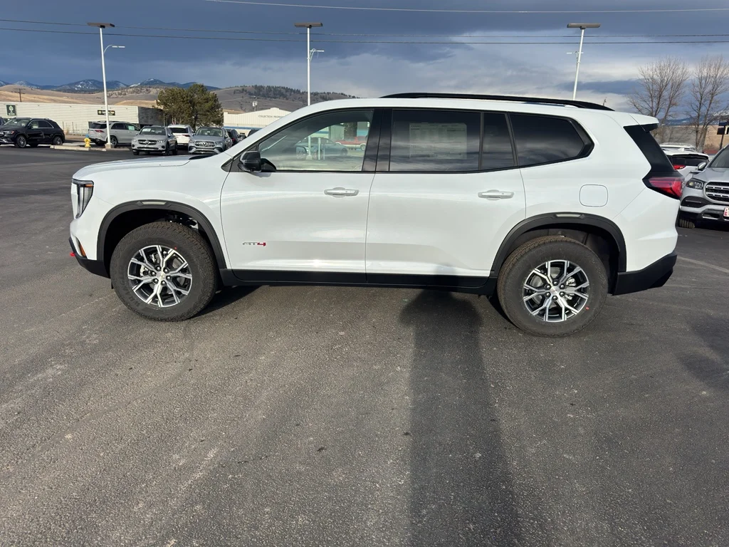 2026 GMC Acadia AT4 AWD's photo
