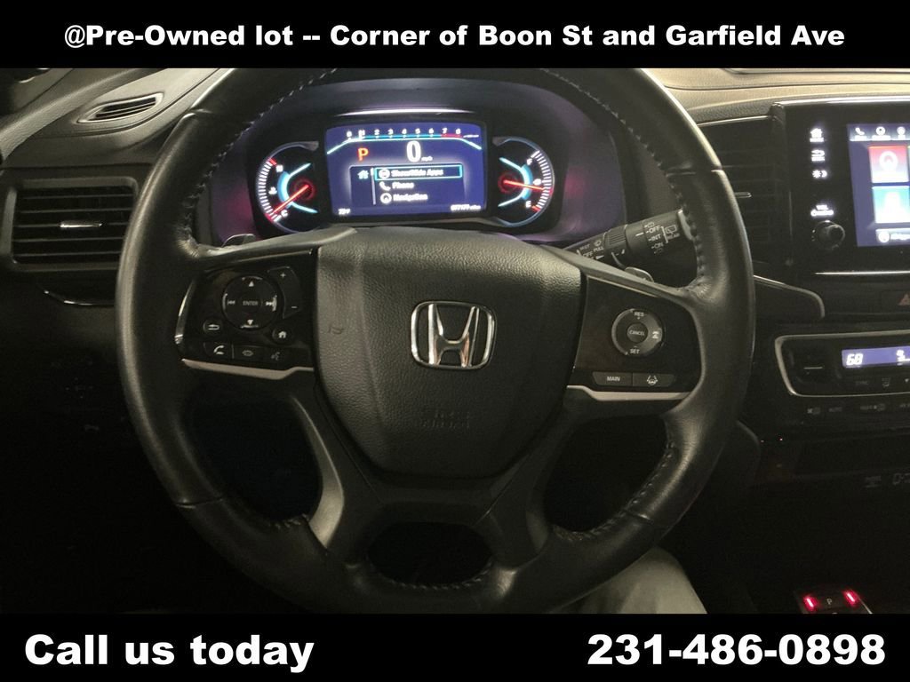Used 2021  Honda Touring image 19