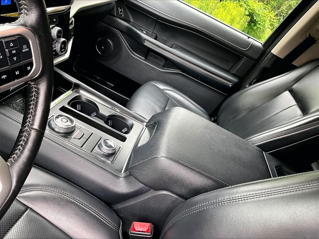 Used 2024 Gray Metallic Ford XLT image 21