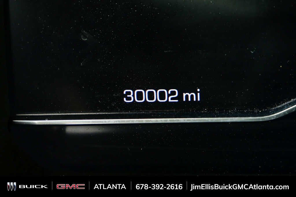 Used 2025 Summit White GMC SLT image 8
