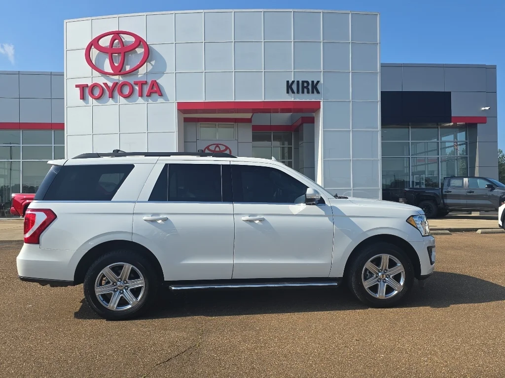 2020 Ford Expedition XLT's photo