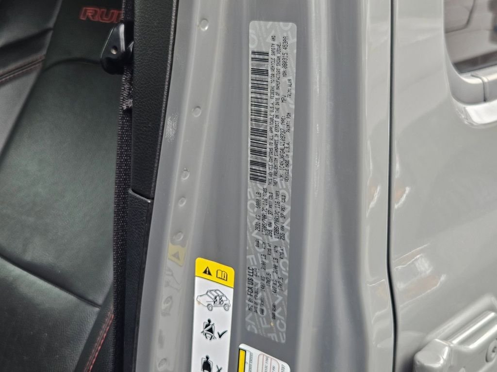 Certified Used 2020 Gray Clearcoat Jeep Unlimited Rubicon image 29