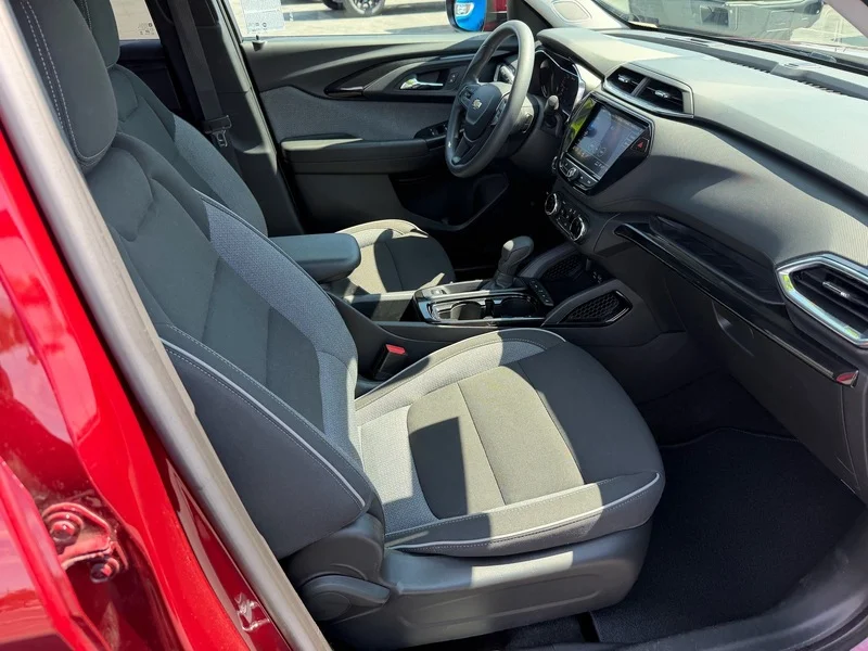 Used 2023 Crimson Metallic Chevrolet LT image 19