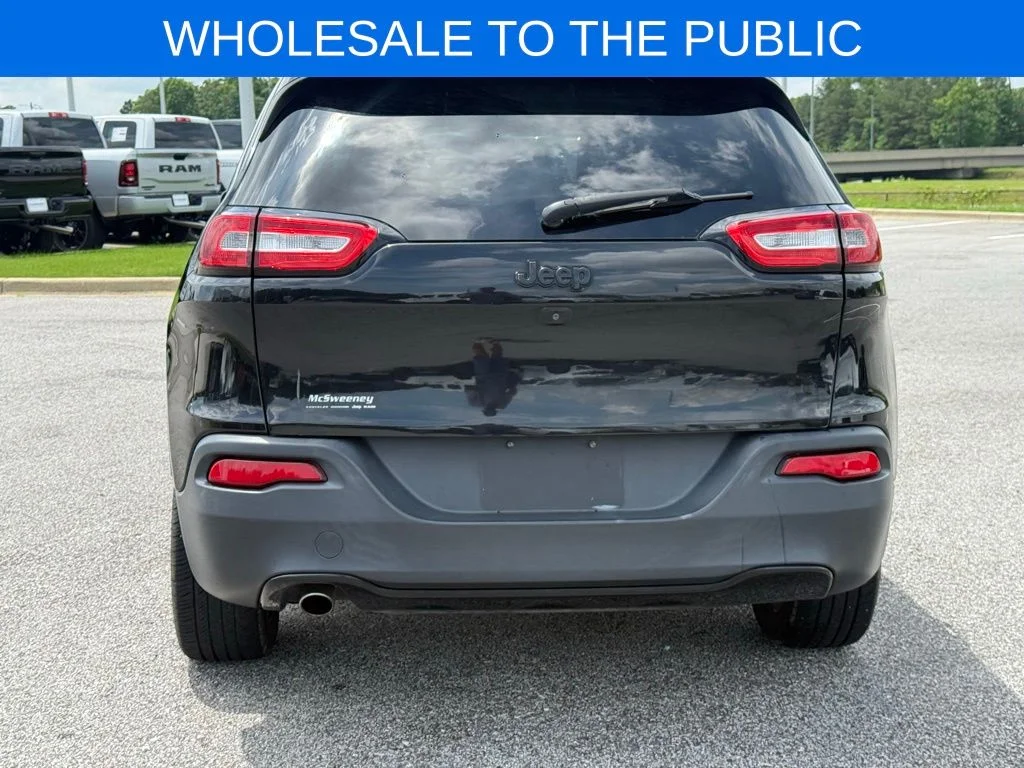 Used 2016 Black Jeep Altitude image 23