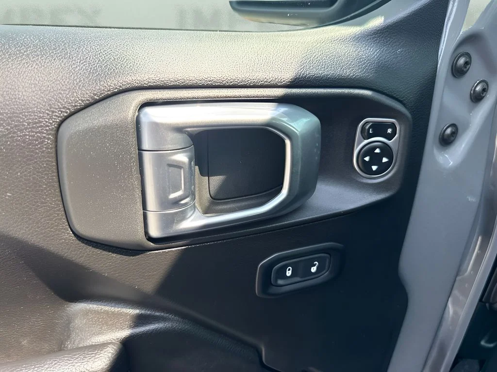Used 2023 Gray Jeep Rubicon 4xe image 26