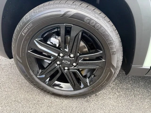 New 2026 Cacti Green Chevrolet ACTIV image 11