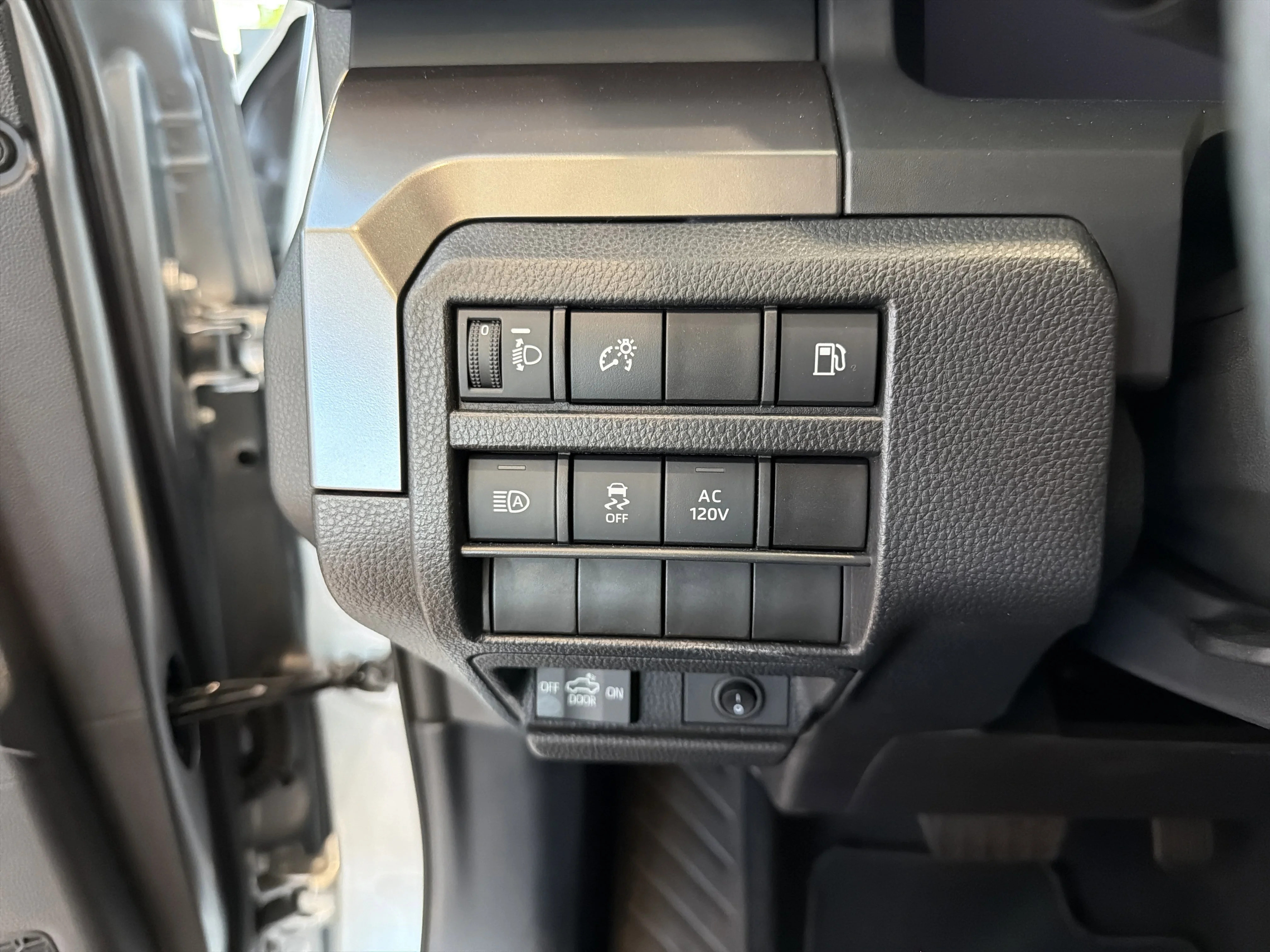 2025 Toyota Tacoma TRD Off Road - Photo 29