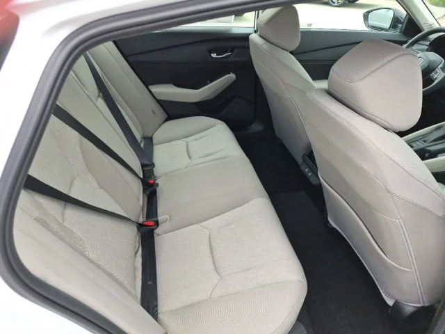 New 2026 Platinum White Pearl Honda SE image 33