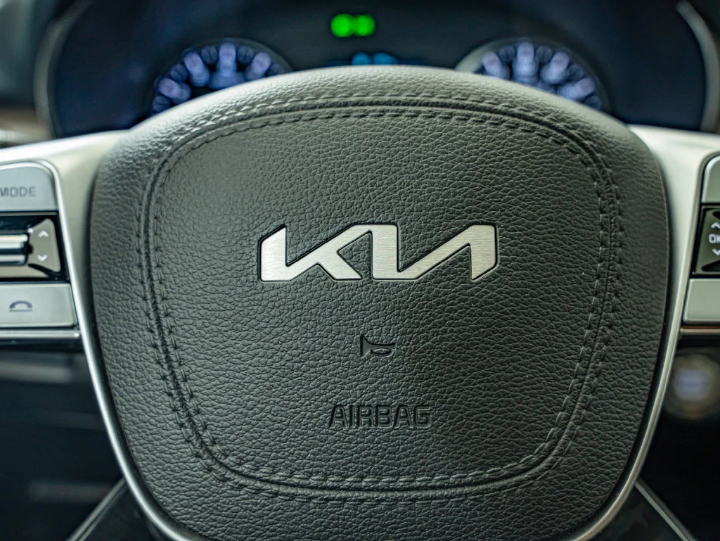 Used 2022 Gravity Gray Kia EX image 23
