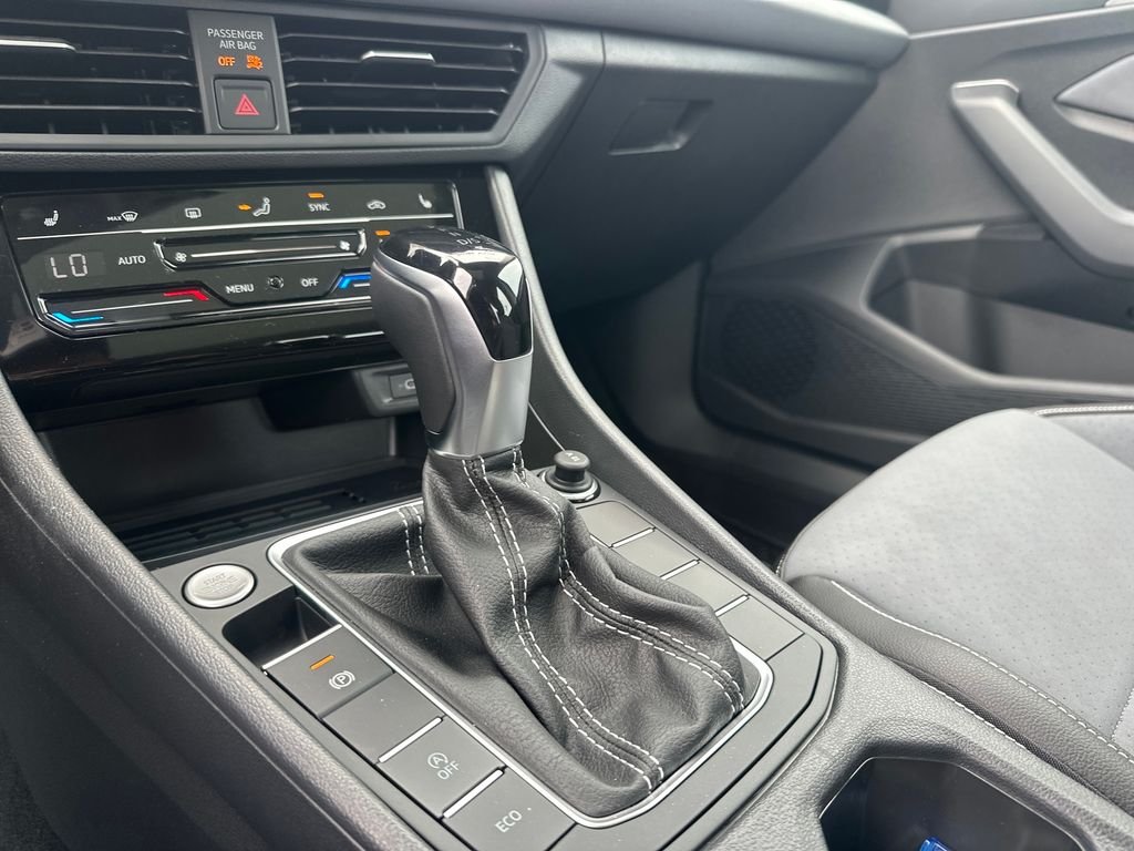 New 2026 Gray Volkswagen 1.5T SE image 18