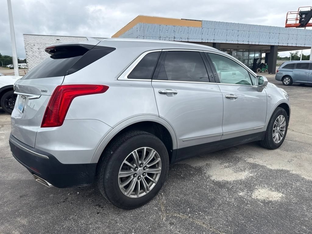 Used 2017 Radiant Silver Metallic Cadillac Luxury image 3