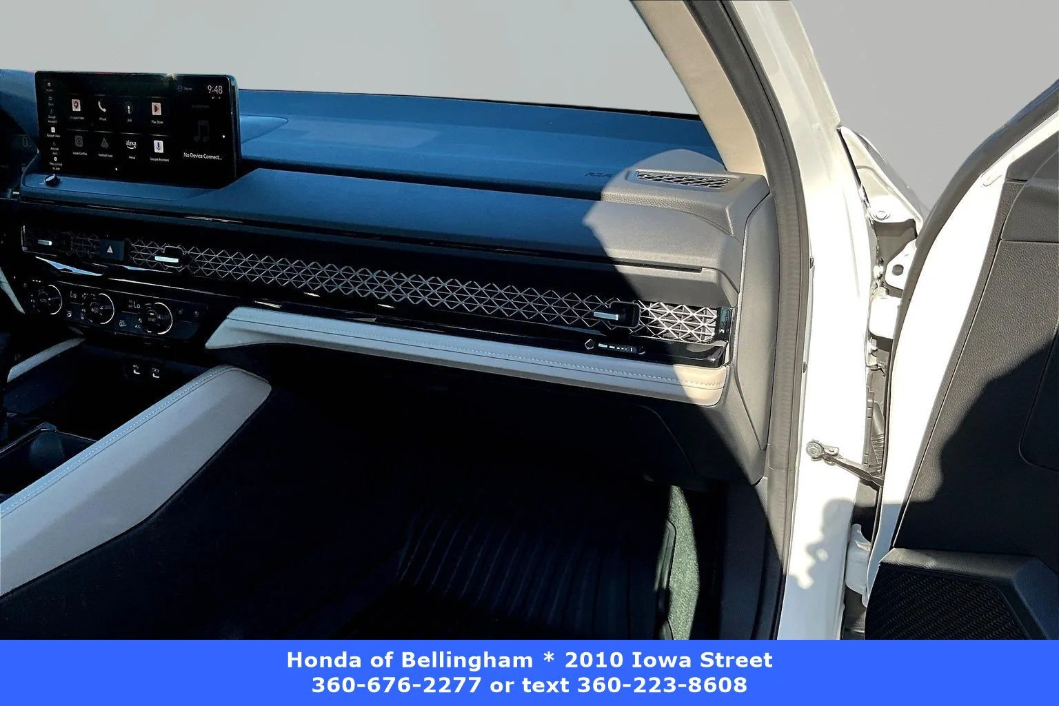 Certified Used 2025 Platinum White Pearl Honda HYBRID TOURING image 23