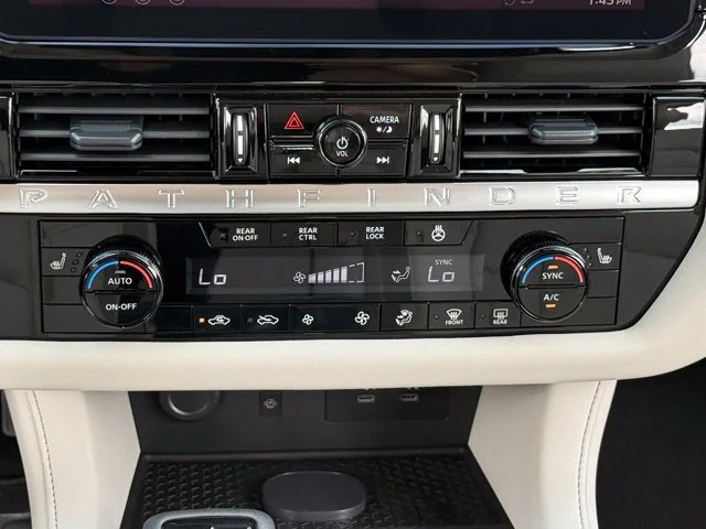 2026 Nissan Pathfinder SL - Photo 18
