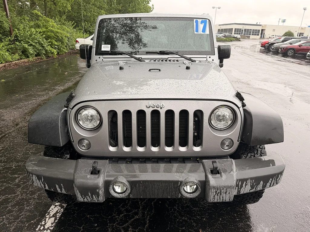 Used 2017 Billet Silver Metallic Clear Coat Jeep Rubicon image 8